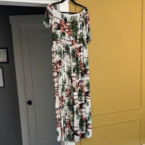 Tropical Print off-the-shoulder jumpsuit